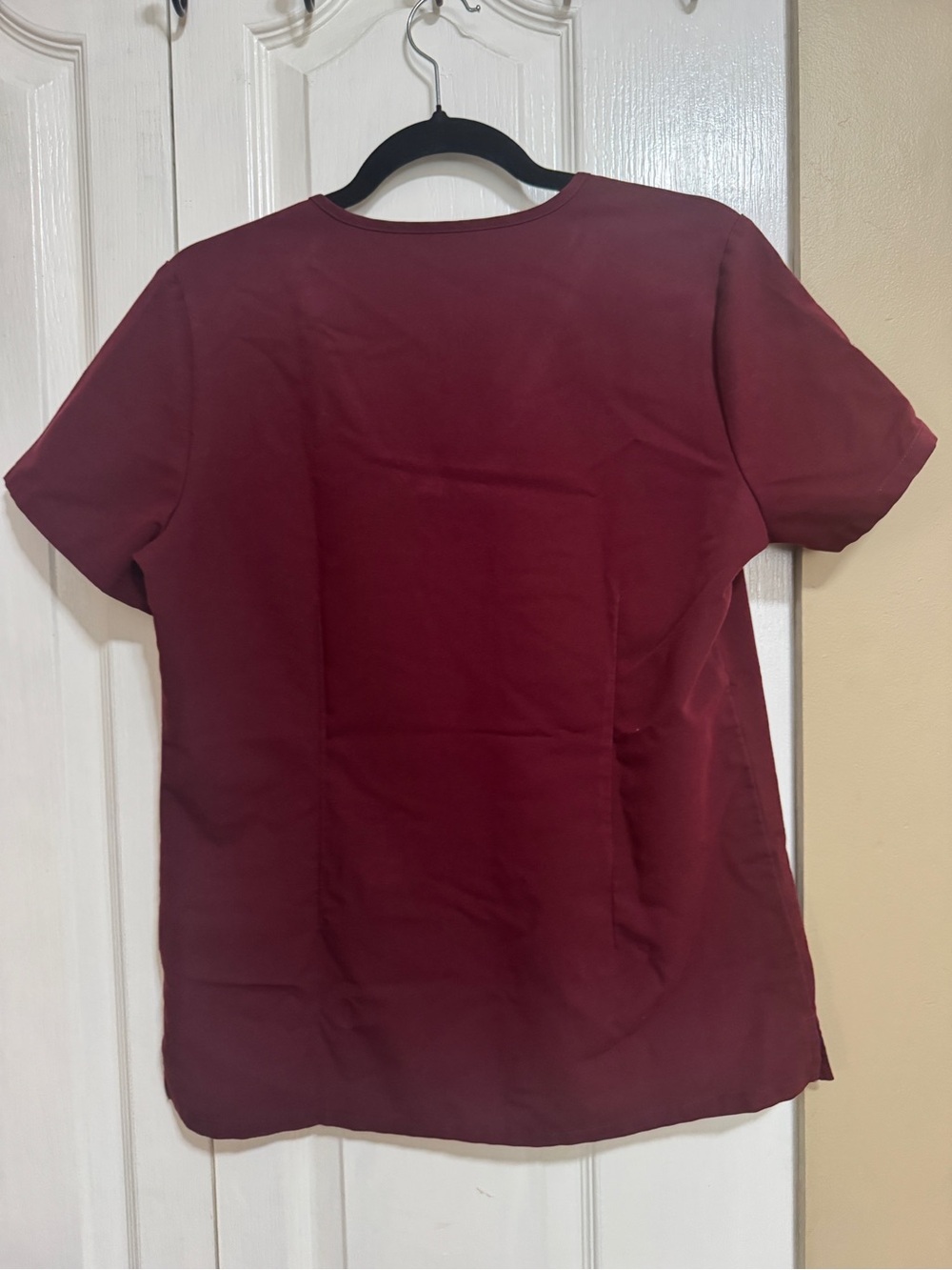 FIGS Women's Short Sleeve V-Neck Scrub Top in Burgundy - Picture 3 of 6